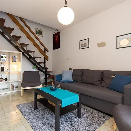 House Natasa Nyaraló Krk Town